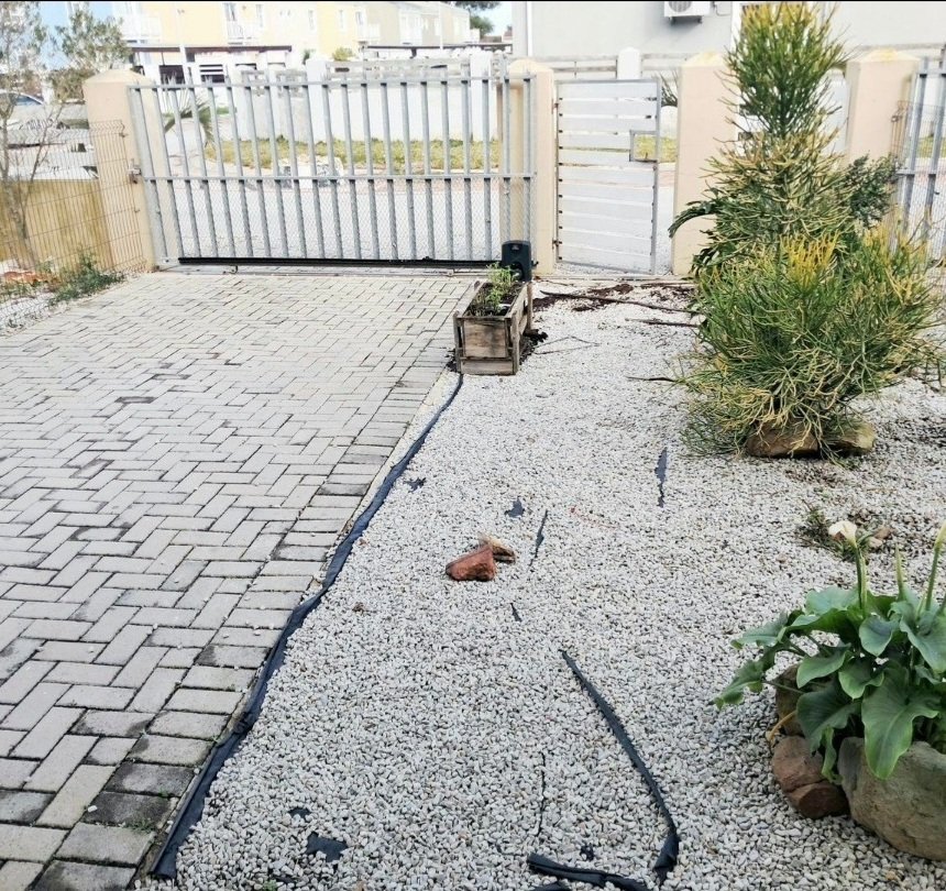 To Let 2 Bedroom Property for Rent in Parsonsvlei Eastern Cape